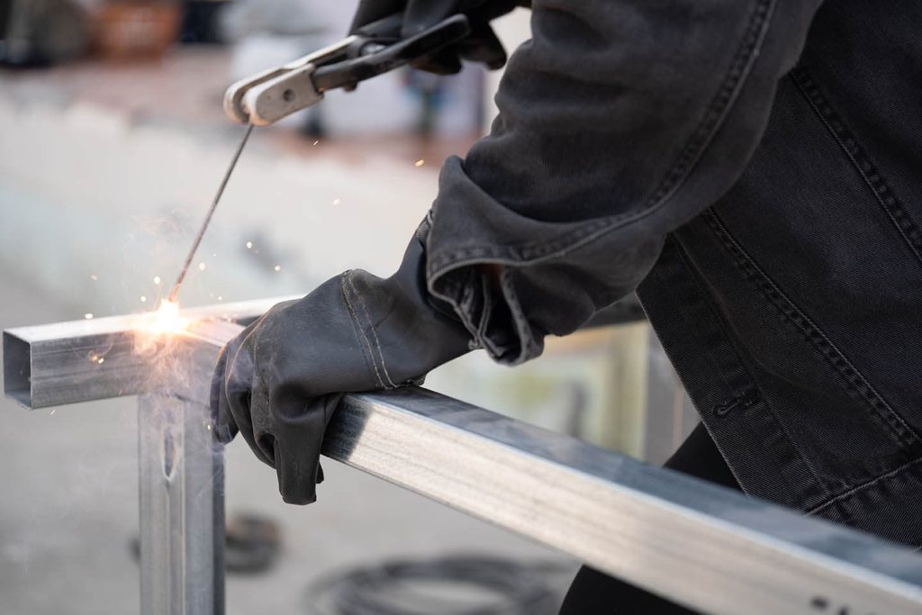 manual-metal-arc-welding
