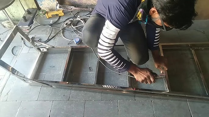 almari making welding machine
