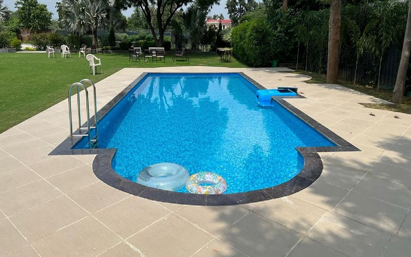 swimming pool manufacturers in delhi